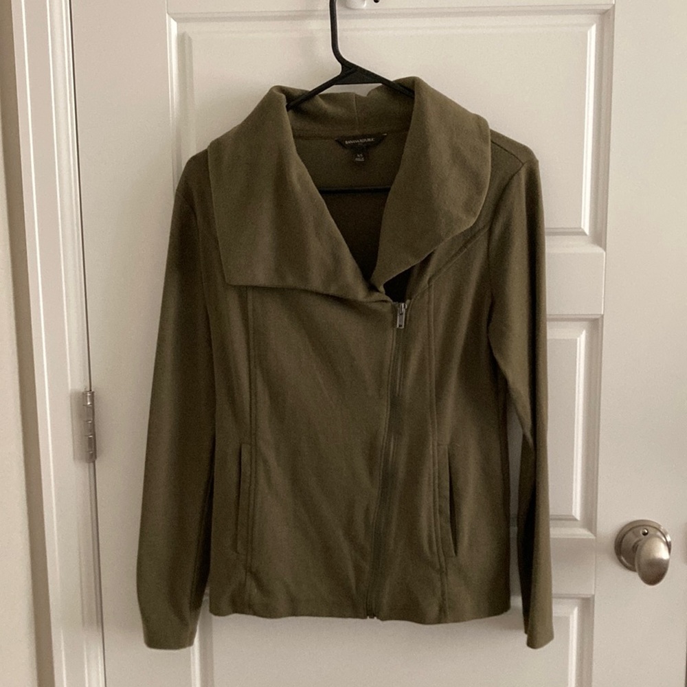 Banana Republic green zip up sweatshirt top